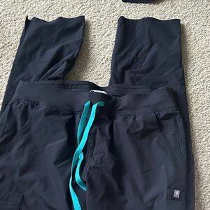 Women’s figs scrub pants large tall